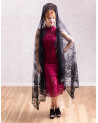 Mantilla bordada a mano